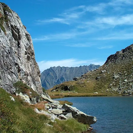 Roeck Ia Apartment *